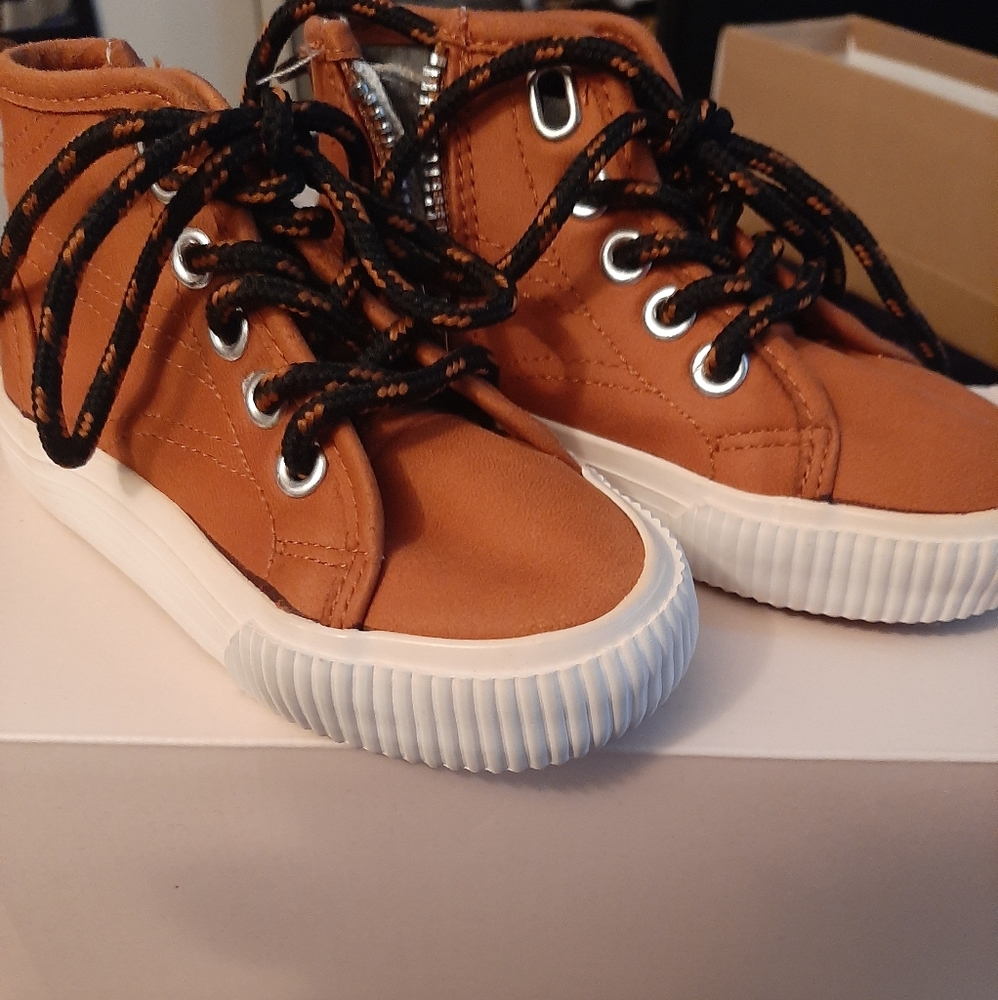 2 for $15 Brown shoe